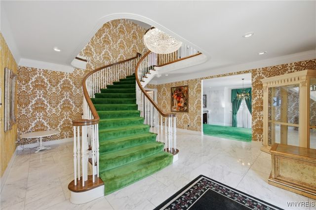 1 Sargent Drive, Lockport City, NY 14094