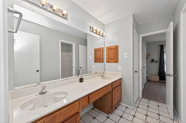 2026 Musket Ridge Drive, Richmond, TX 77406