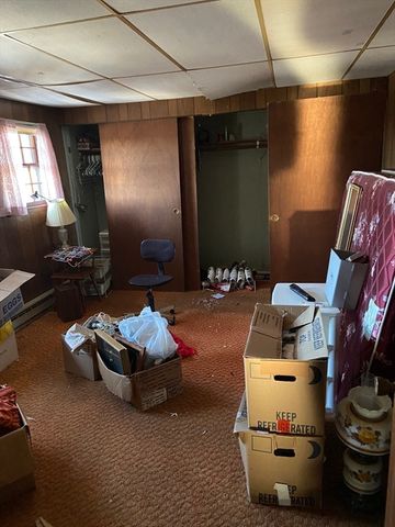 9 Walden Pond Ave, Saugus, MA 01906