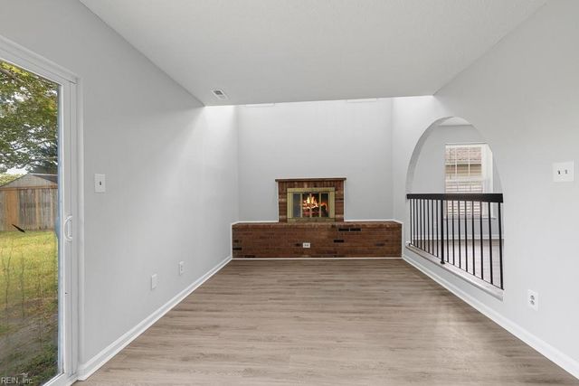 1253 Shawn DR, Virginia Beach, VA 23453