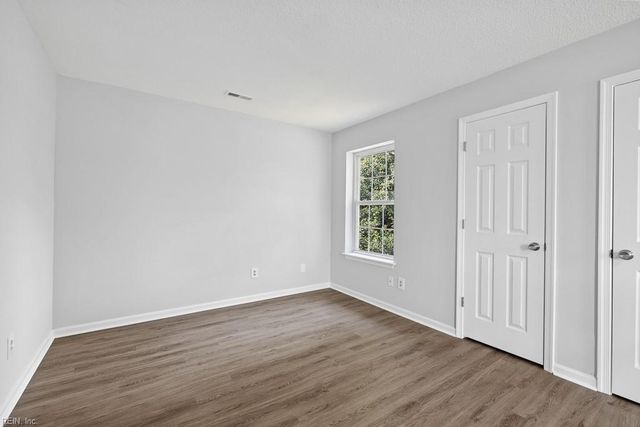 1253 Shawn DR, Virginia Beach, VA 23453
