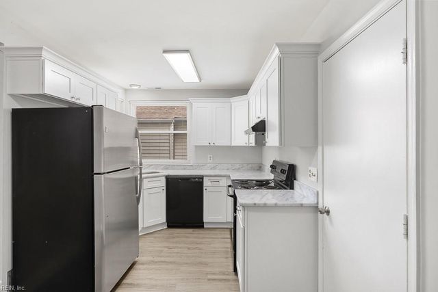 1253 Shawn DR, Virginia Beach, VA 23453