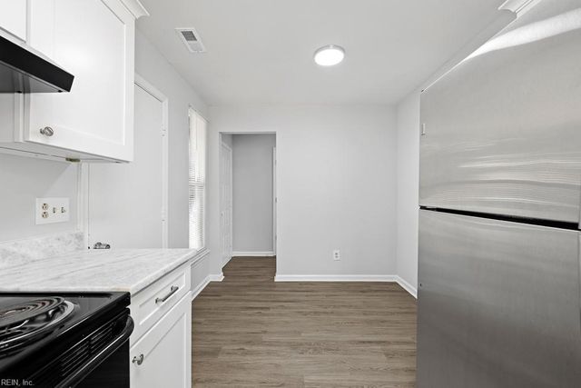 1253 Shawn DR, Virginia Beach, VA 23453