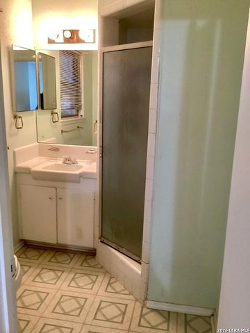 7502 GLACIER LN, San Antonio, TX 78209