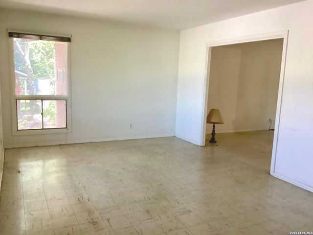 7502 GLACIER LN, San Antonio, TX 78209