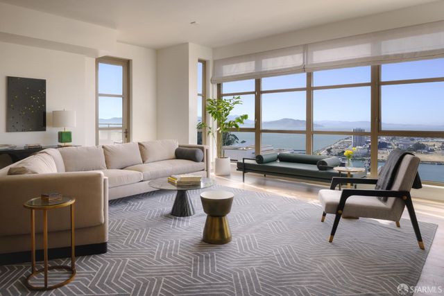 36 Meadow Drive 201, San Francisco, CA 94130