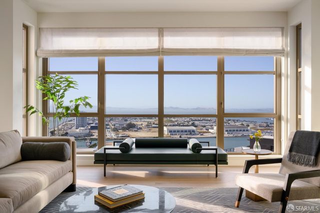 36 Meadow Drive 201, San Francisco, CA 94130