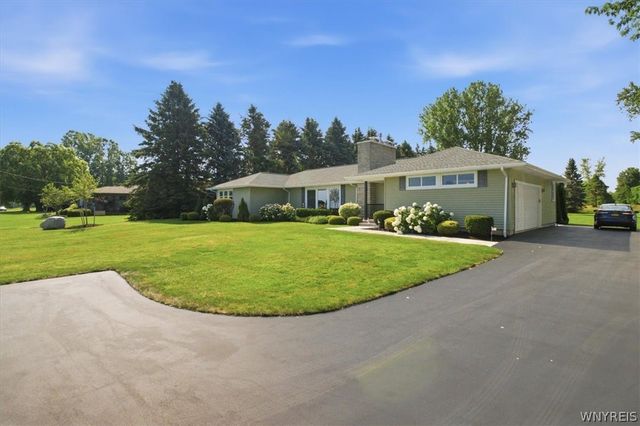 4162 East Lake Road, Wilson, NY 14172