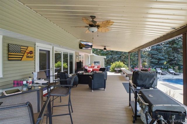 4162 East Lake Road, Wilson, NY 14172