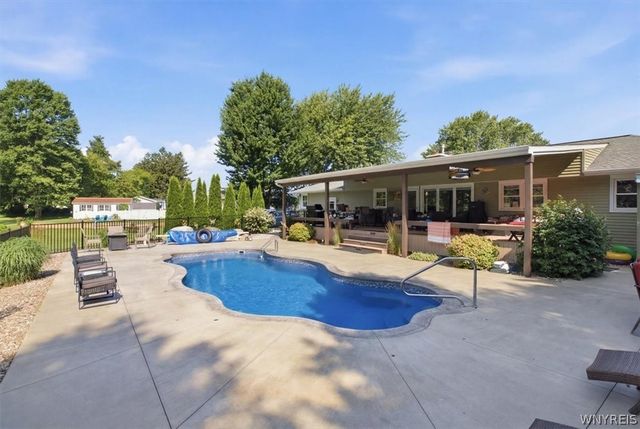 4162 East Lake Road, Wilson, NY 14172