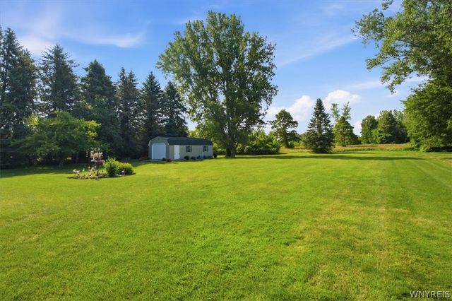 4162 East Lake Road, Wilson, NY 14172