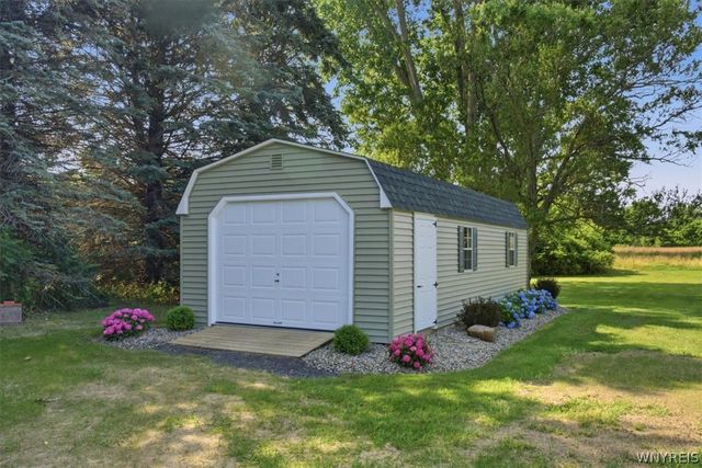 4162 East Lake Road, Wilson, NY 14172