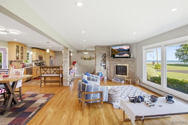 4162 East Lake Road, Wilson, NY 14172