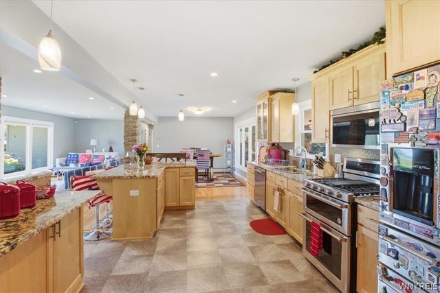 4162 East Lake Road, Wilson, NY 14172