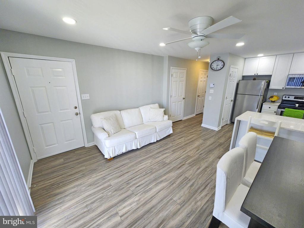 Image 8 of property listing at 14400 JARVIS AVE #110B, Ocean City, MD 21842