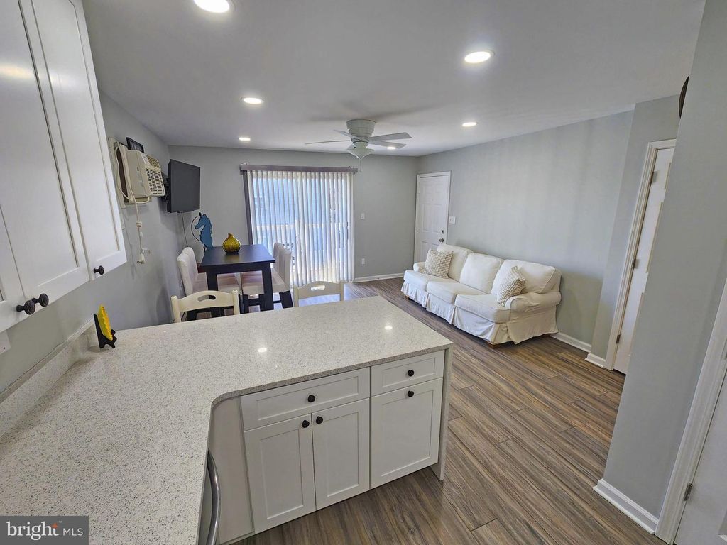 Image 9 of property listing at 14400 JARVIS AVE #110B, Ocean City, MD 21842