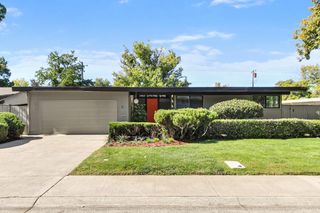 3915 Adelheid Way, Sacramento, CA 95821