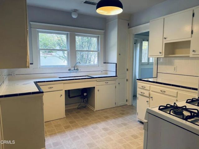 742 N Mentor Avenue, Pasadena, CA 91104