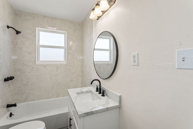 4316 Texas Drive, Dallas, TX 75211