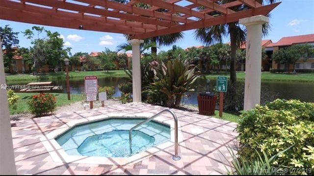 10757 Cleary Boulevard 307, Plantation, FL 33324