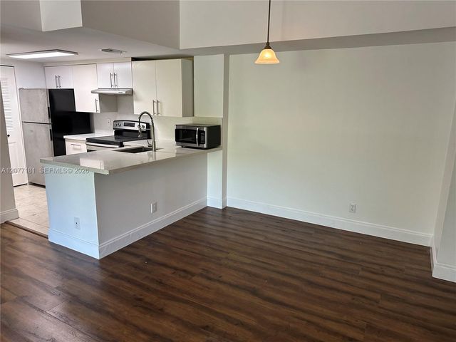 10757 Cleary Boulevard 307, Plantation, FL 33324