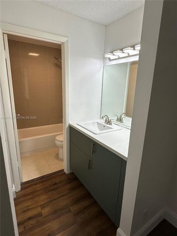 10757 Cleary Boulevard 307, Plantation, FL 33324