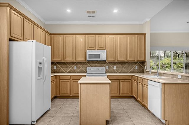 10674 WOODCHASE CIRCLE, Orlando, FL 32836