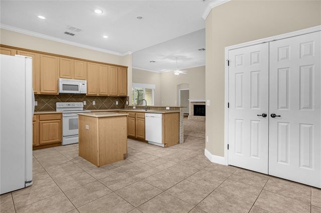 10674 WOODCHASE CIRCLE, Orlando, FL 32836