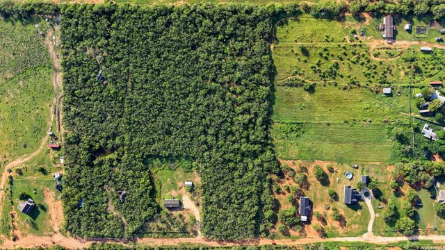 162 PR Heavens Ln, Jourdanton, TX 78026