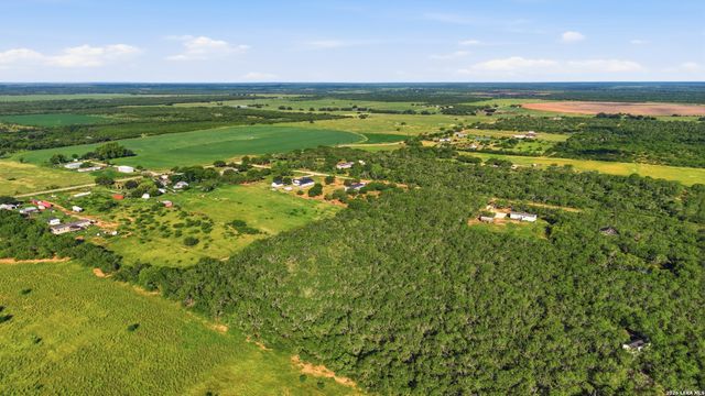 162 PR Heavens Ln, Jourdanton, TX 78026