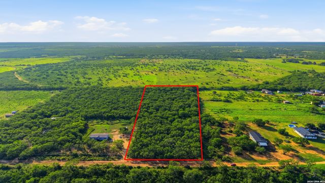 162 PR Heavens Ln, Jourdanton, TX 78026