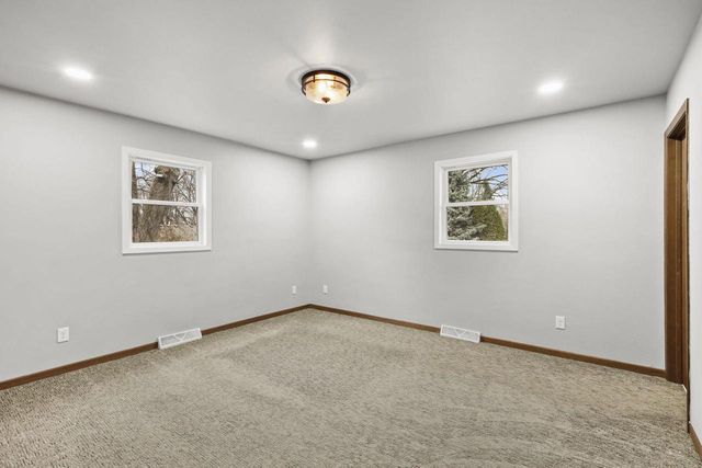 2610 Gladeview Road, Cottage Grove, WI 53527