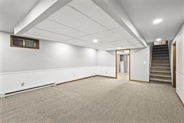 2610 Gladeview Road, Cottage Grove, WI 53527