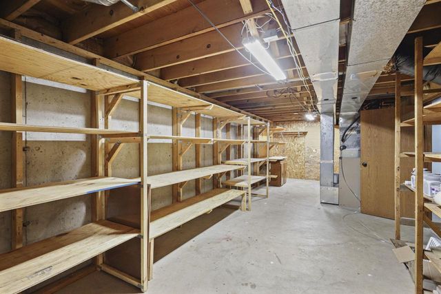 2610 Gladeview Road, Cottage Grove, WI 53527