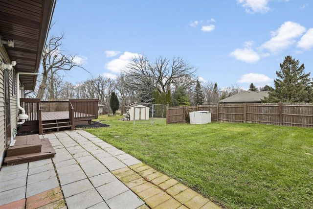 2610 Gladeview Road, Cottage Grove, WI 53527