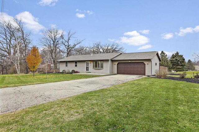 2610 Gladeview Road, Cottage Grove, WI 53527