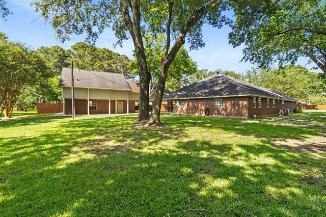 12315 Adams Run Drive, Cypress, TX 77429