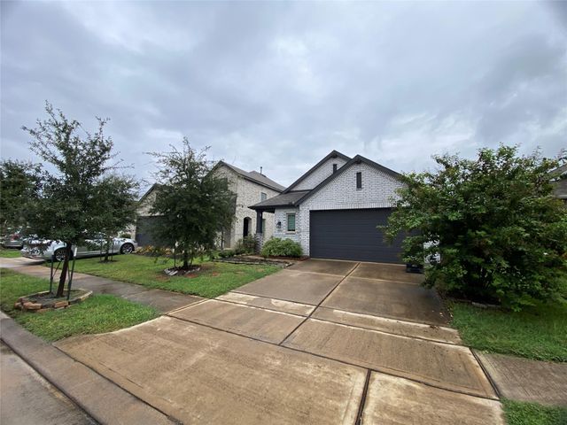 5079 Klein Orchard Drive, Houston, TX 77066