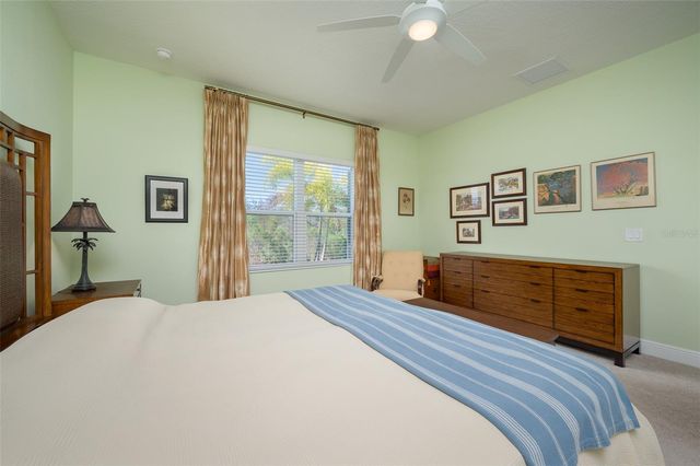 2726 SAPPHIRE BLUE LANE, Bradenton, FL 34211