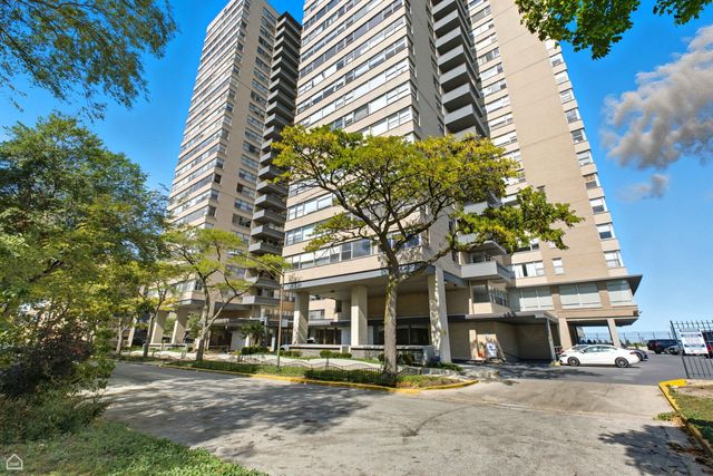 6301 N Sheridan Road 14N, Chicago, IL 60660