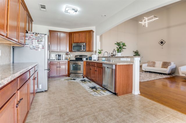 3025 Glenbrook Drive, Midlothian, TX 76065