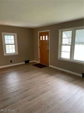 3025 Killian Road, Uniontown, OH 44685