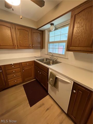 3025 Killian Road, Uniontown, OH 44685