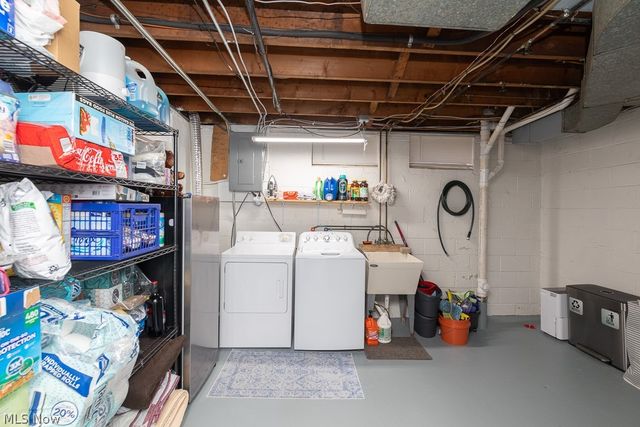 6365 Doncaster Avenue, Parma, OH 44129