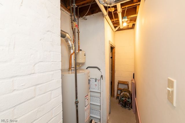 6365 Doncaster Avenue, Parma, OH 44129