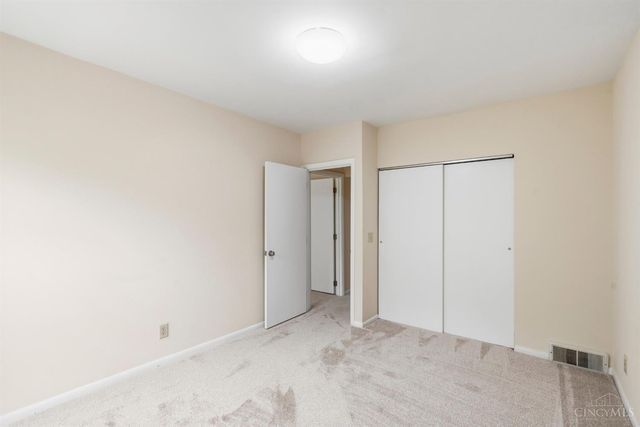 3566 Amberacres Drive, Cincinnati, OH 45237