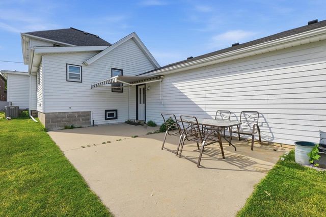 113-115 S Beebe Street, Marshall, WI 53559