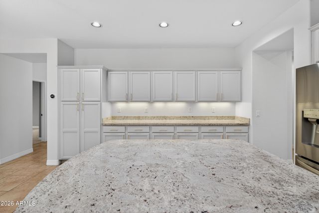 130 W HACKBERRY Drive, Chandler, AZ 85248
