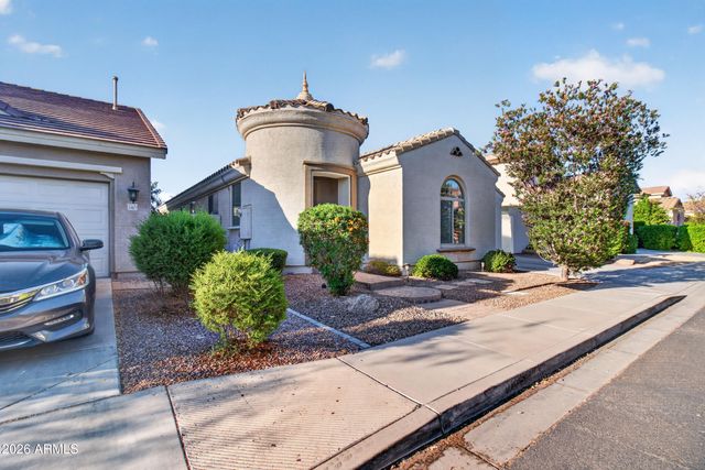 130 W HACKBERRY Drive, Chandler, AZ 85248