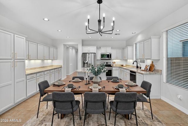 130 W HACKBERRY Drive, Chandler, AZ 85248